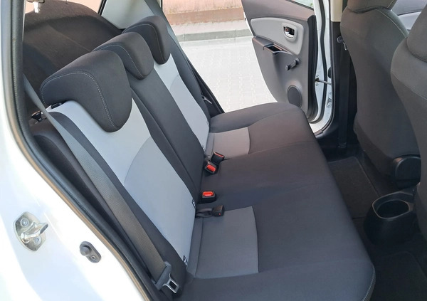 Toyota Yaris cena 58900 przebieg: 93800, rok produkcji 2020 z Kielce małe 781